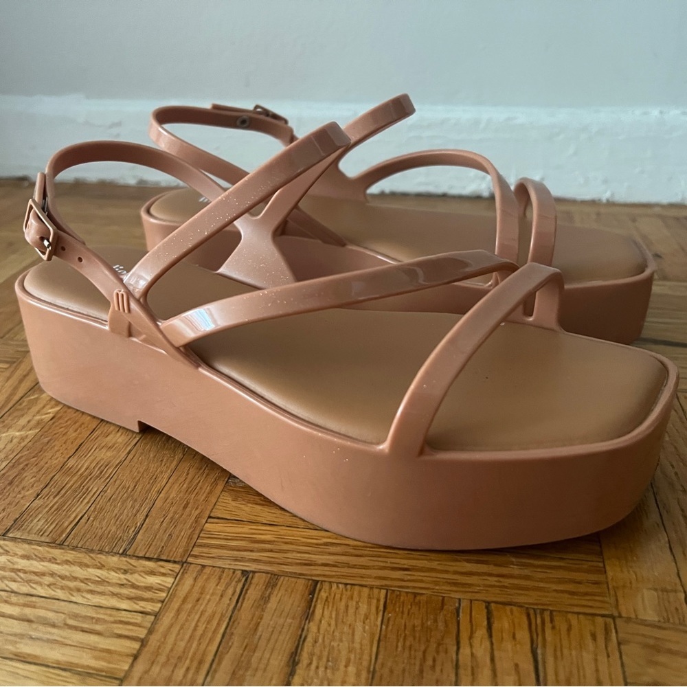 Melissa Essential Classy Sandal Platform - Beige